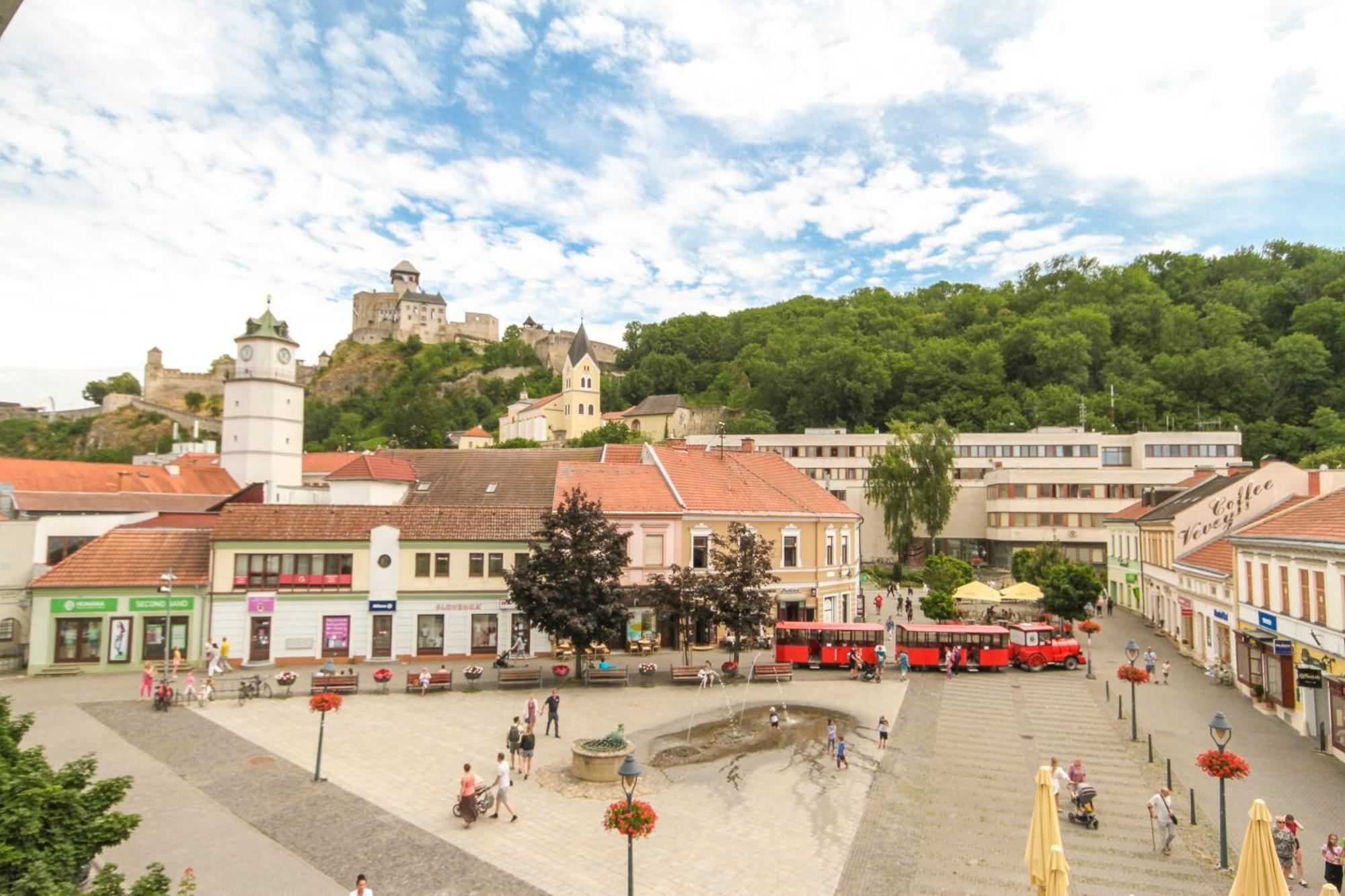 Apartman Vita Deluxe Trenčín Zewnętrze zdjęcie